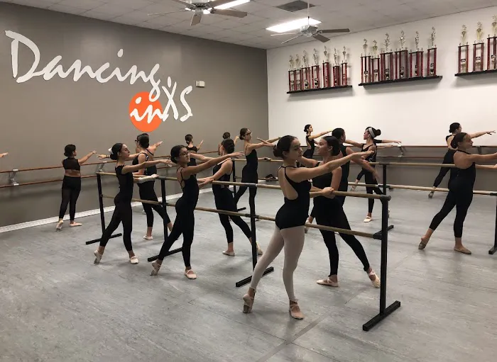 Dancing in XS Picture 5