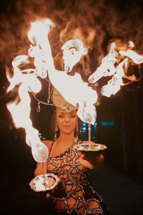 Vanneza Miami Fire Belly Dancer Picture 3