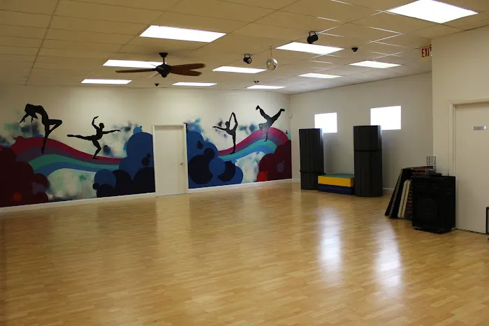Universal Dance Studios Picture 4