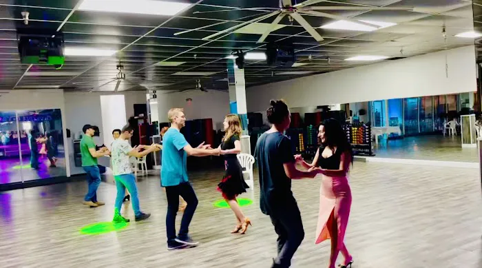 Dolce Vita Dance Studio Miami Picture 3