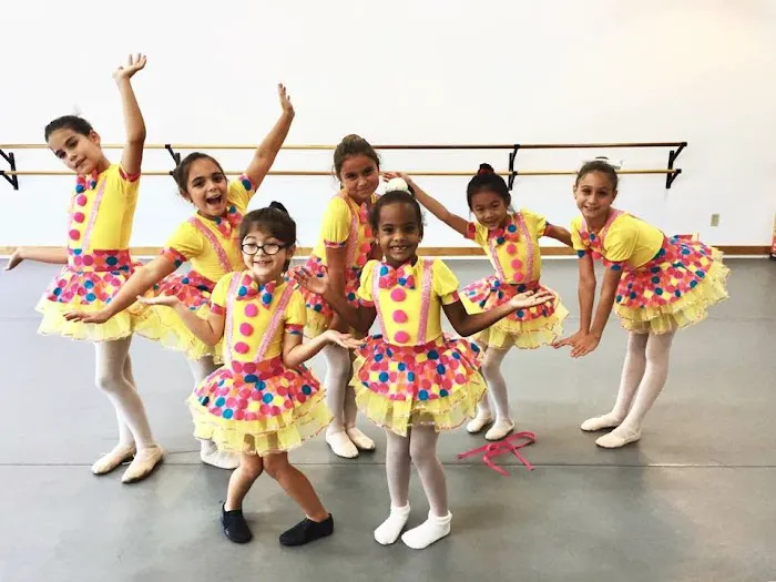 Miami Cuban Ballet School Picture 3