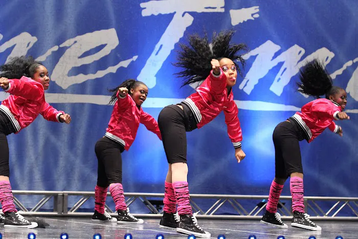 Simone's Just Dance Picture 6