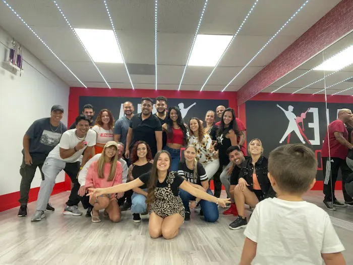 Alex Pro Dance Picture 9