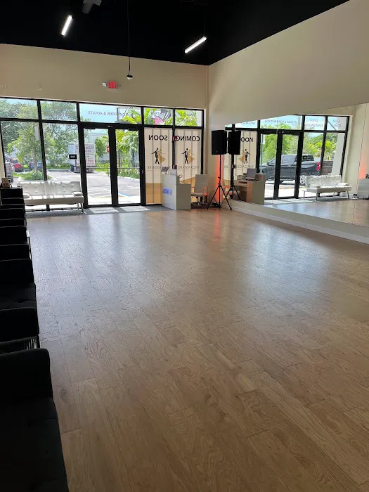 Fred Astaire Dance Studios - Hallandale Beach Picture 2