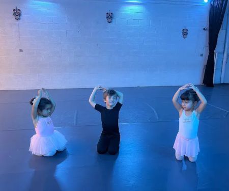 Alihaydee Carreu00f1o Ballet School