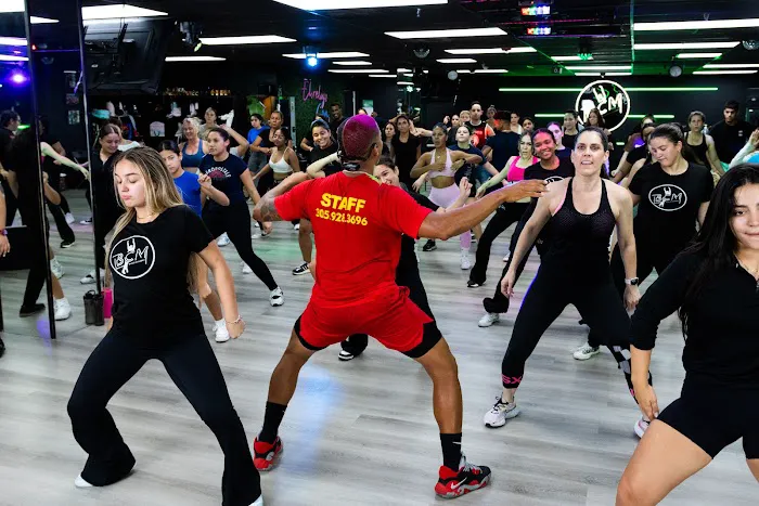 Baila con Micho Picture 6