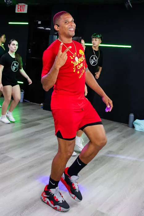 Baila con Micho Picture 4