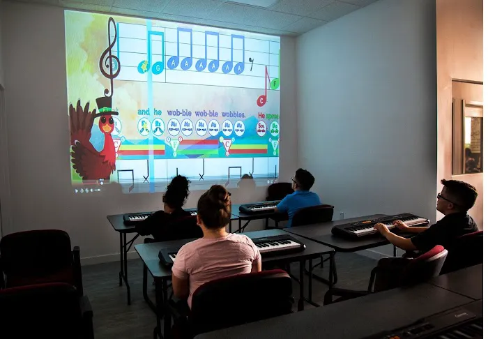 Leclu Music & Art School Picture 2