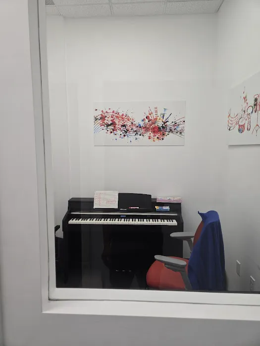 Leclu Music & Art School Picture 6