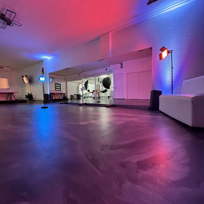 Red Dot Studios Picture 6