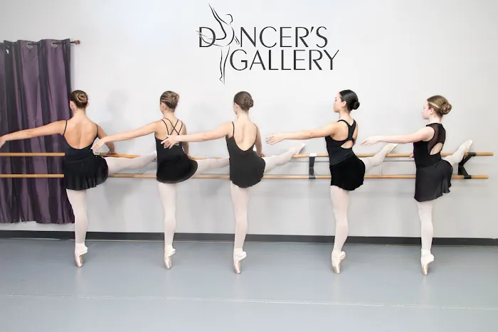 Dancer's Gallery Picture 4