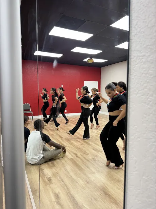 CAM Dance Company Picture 6