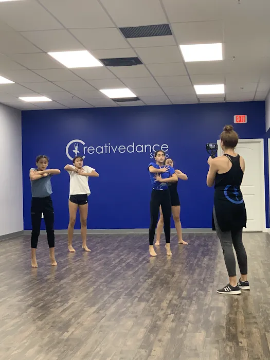 Creative Dance Studio Picture 10