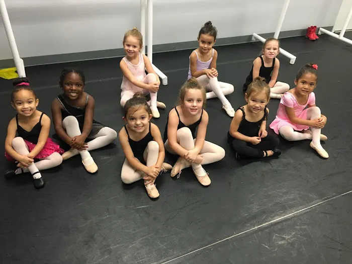 Creative Dance Studio Picture 9
