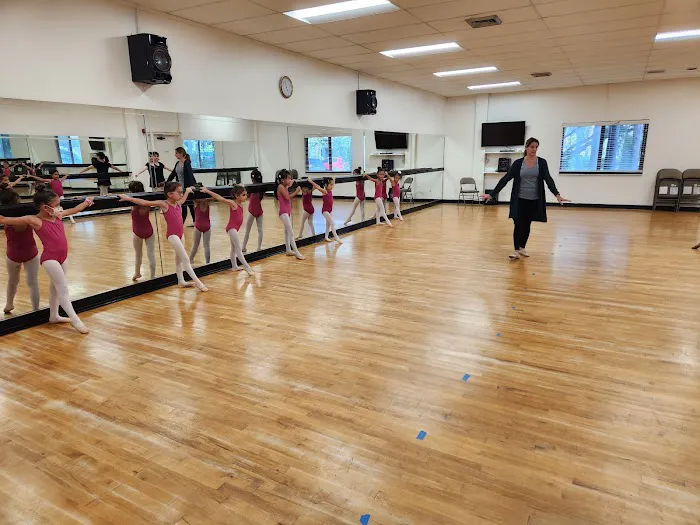 Connection Dance Center Picture 10