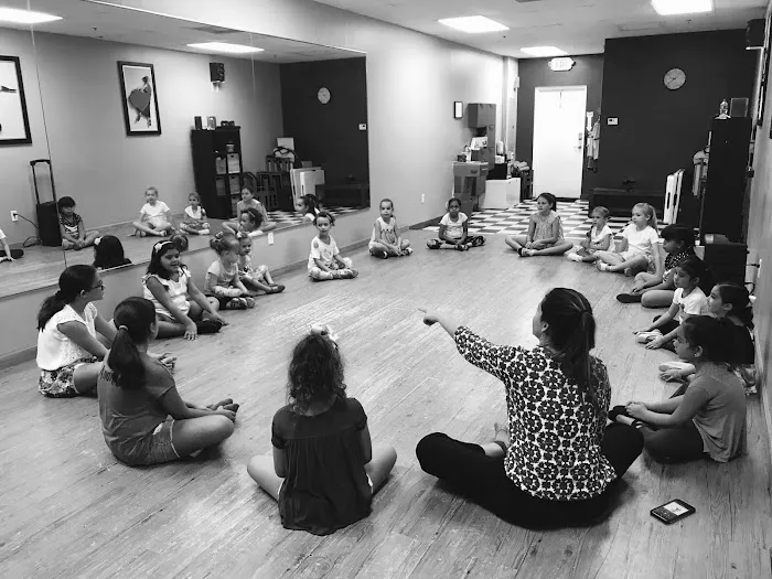 Jennie's Dance Studio Picture 9