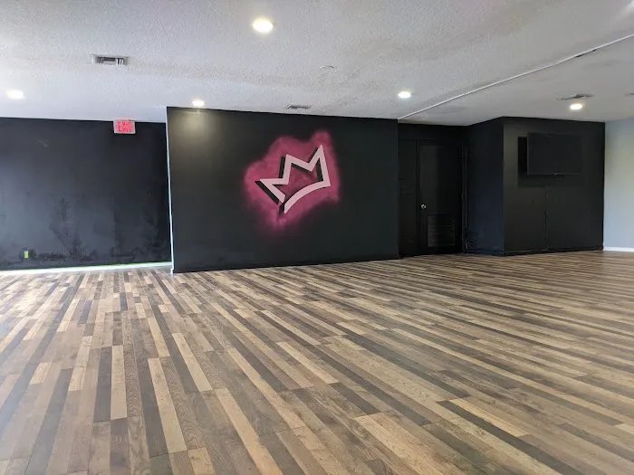 The Royal Peacock Studio - Dance classes, Custom Choreography & Group Fitness Picture 4