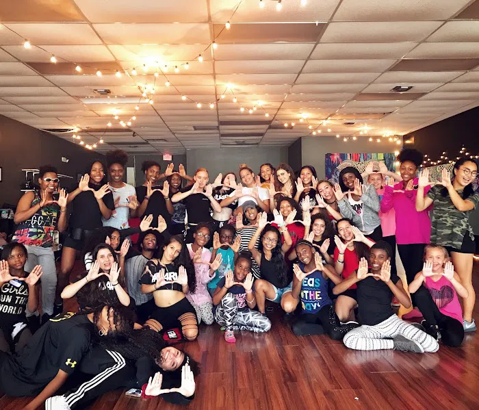 U4RIA Dance Studio Picture 5