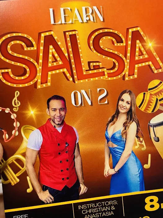 Viva Salsa Studio Picture 3