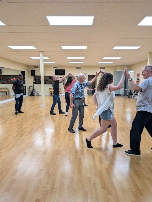 SoFlo Westie - WCS Dance Lessons Picture 5