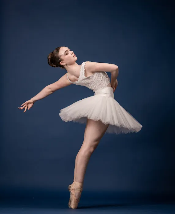 L&M BALLET Picture 3