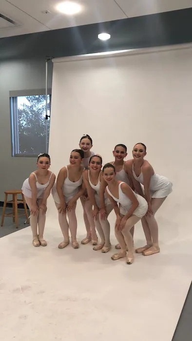 L&M BALLET Picture 2