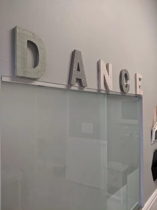 Many But One Dance Studio Picture 8