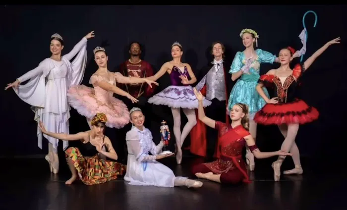 Many But One Dance Studio Picture 9