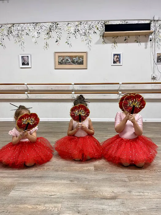 Tiara ballet studio Picture 2
