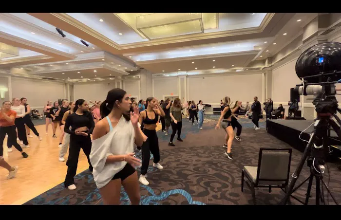 Level Up Dance Company Picture 4