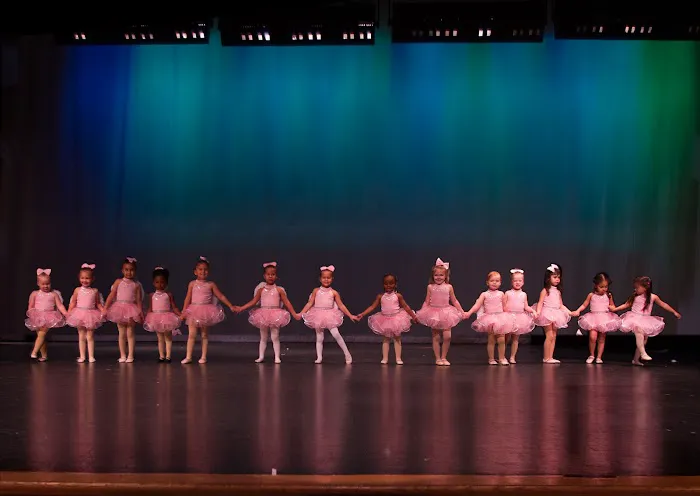 Lisa's Dance & Exercise Picture 10