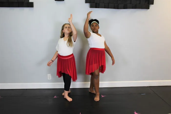 Lisa's Dance & Exercise Picture 6