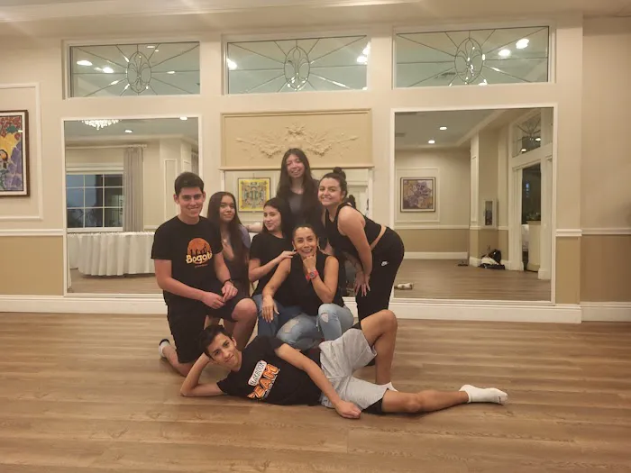 Easy Latin Dance Picture 7