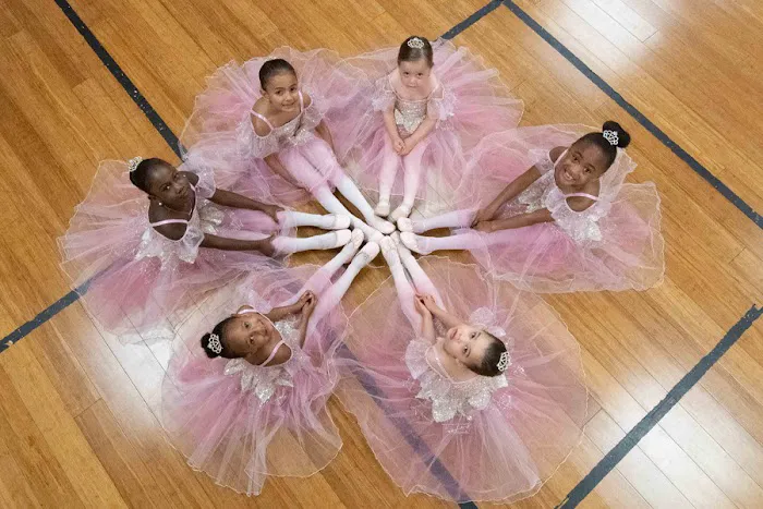 Dazzle Dance Studios Picture 1