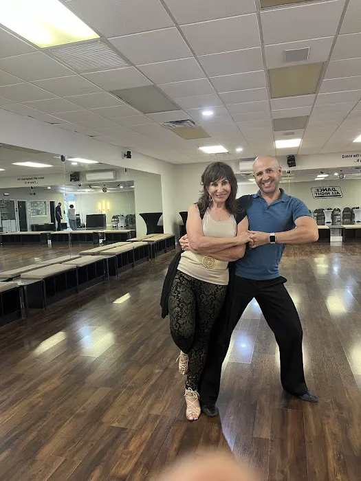Ballroom Dance Studio Picture 10
