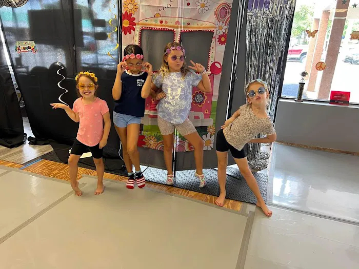 Level Up Dance Center Picture 2