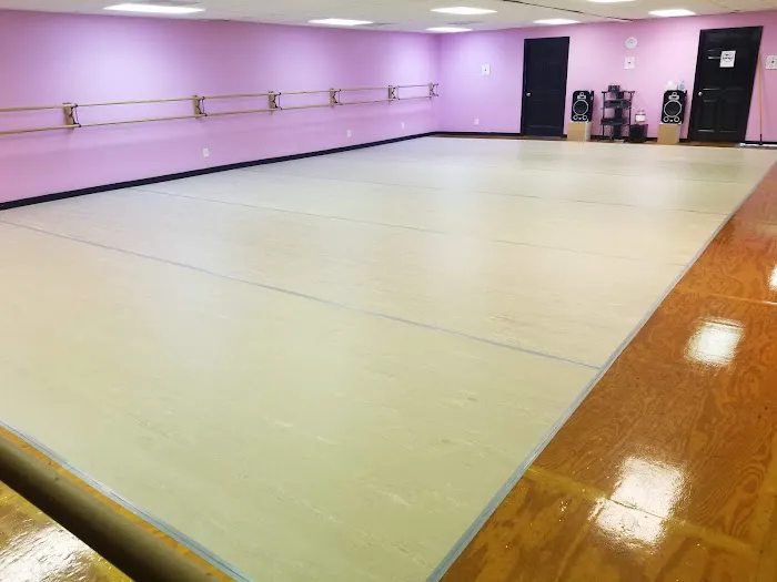 Fabulous Feet Dance Center Picture 6