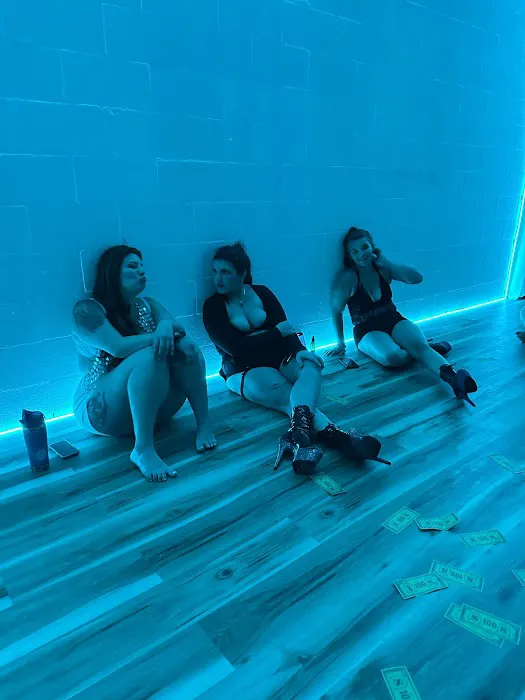Mood Alternative Fitness & Pole Dance Picture 8