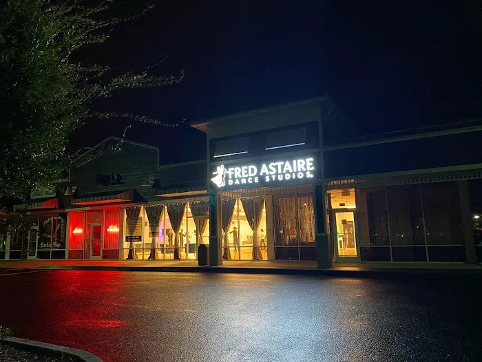 Fred Astaire Dance Studios Picture 7