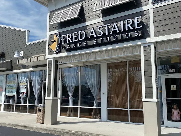 Fred Astaire Dance Studios Picture 10