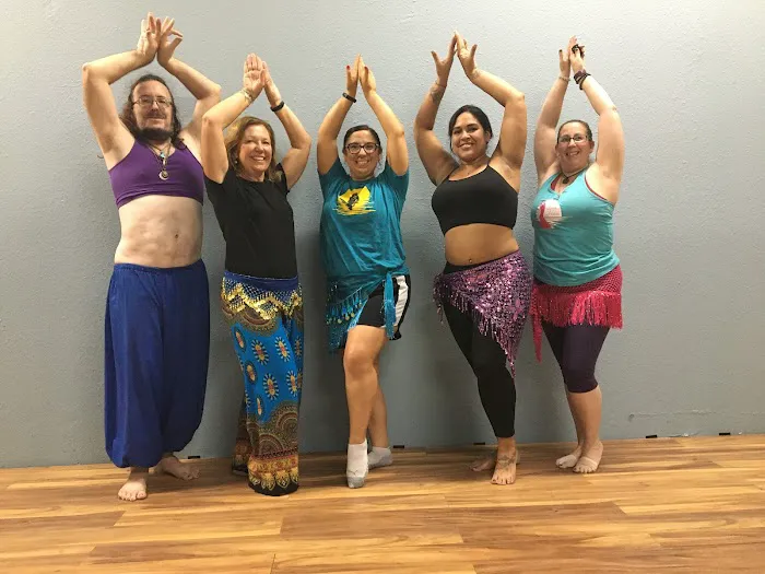Luna Habibi Belly Dance Picture 7