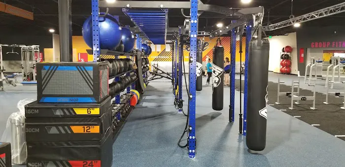 Crunch Fitness - West Melbourne Picture 4