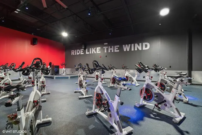 Crunch Fitness - West Melbourne Picture 10