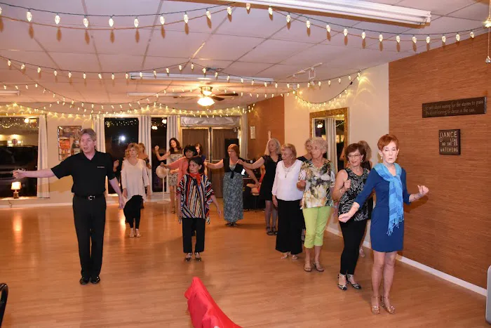 Beachside Dance Club Picture 5