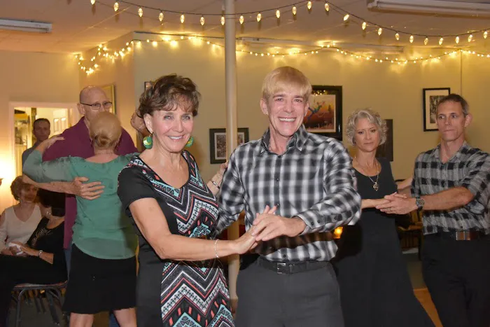 Beachside Dance Club Picture 1