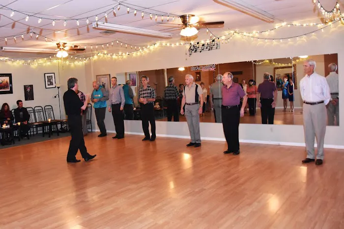 Beachside Dance Club Picture 10