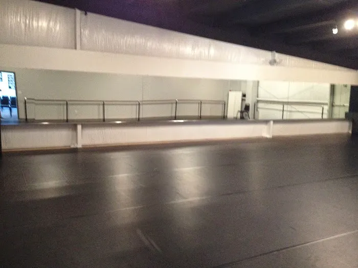 Broadway Bound Dance Centre Picture 2