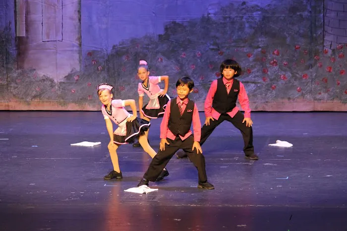 Broadway Bound Dance Centre Picture 9