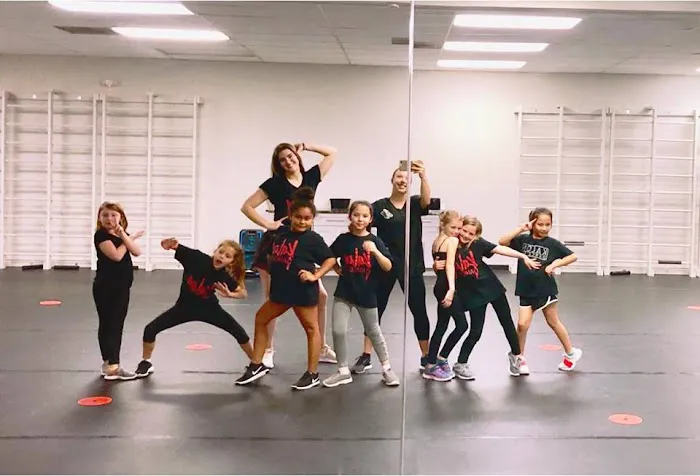 Kalon Dance Company Dance Studio Picture 9