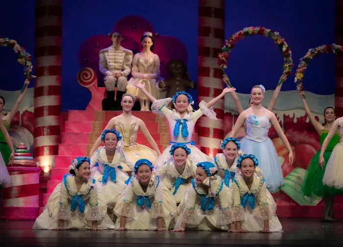 Ballet Etudes Academy Picture 3